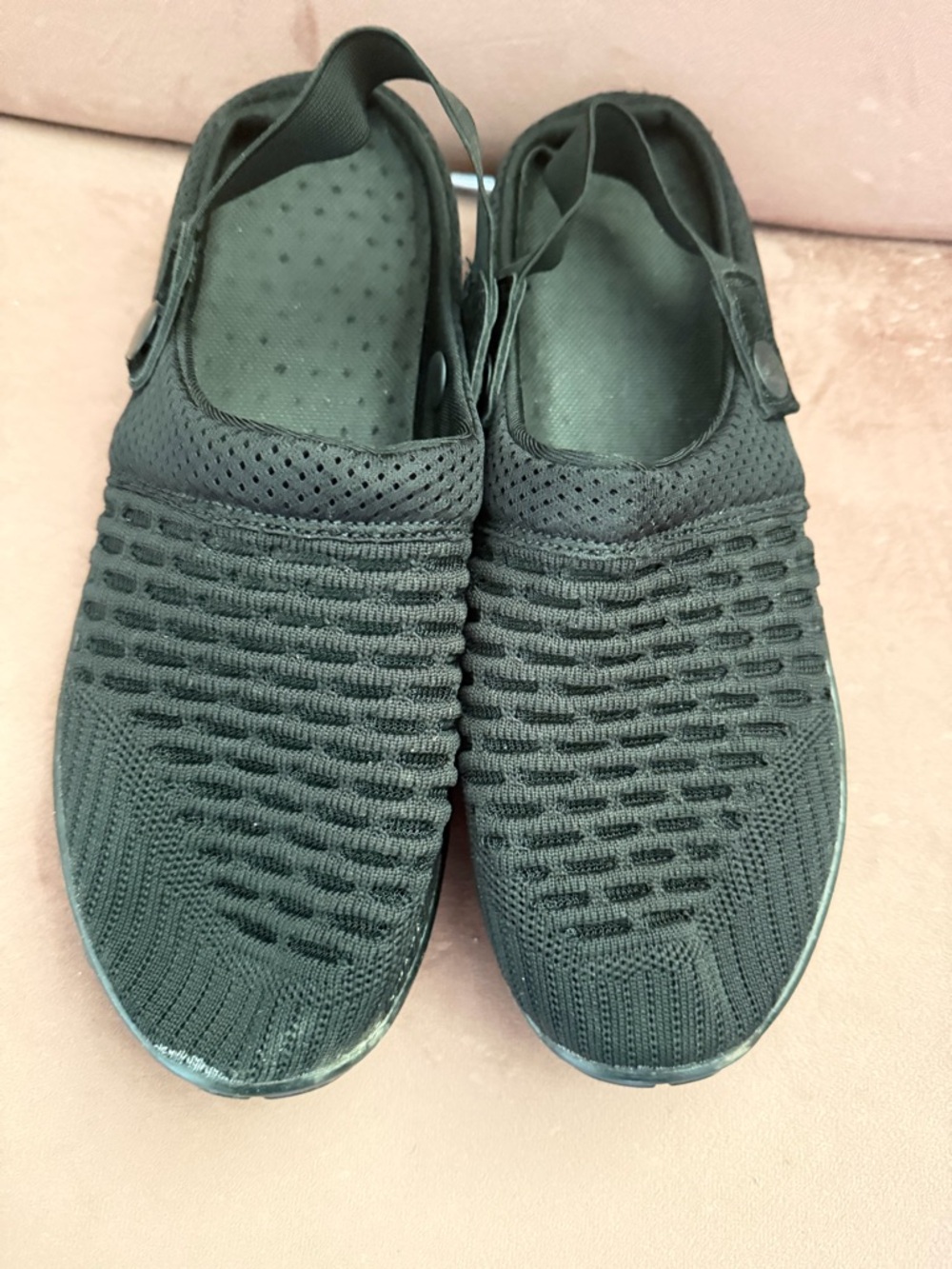 Women's Black Slip-On Knit Walking Shoes